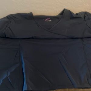 Navy blue 3xl scub top